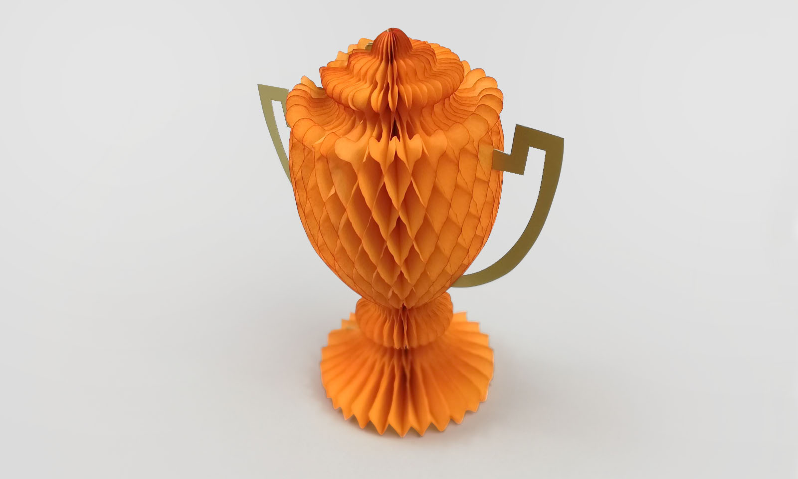 Puchar – model z bibuły
