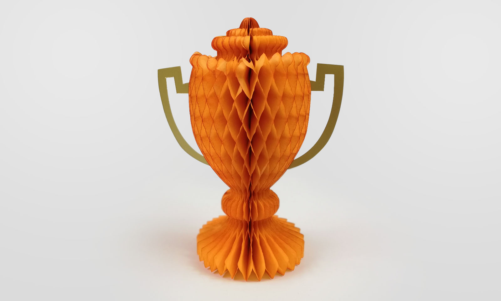 Puchar – model z bibuły